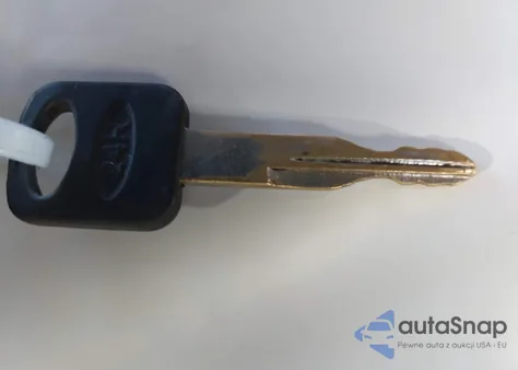 1996 Ford Ranger z USA, uszkodzony, nr VIN 1FTCR10A2TPB39575